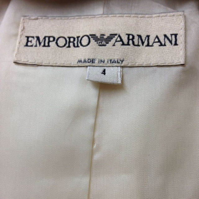 Emporio Armani(エンポリオアルマーニ)のアルマーニジャケット値下げしました！ レディースのジャケット/アウター(テーラードジャケット)の商品写真