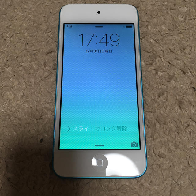 iPod touch(アイポッドタッチ)のiPod touch5世代 32GB スマホ/家電/カメラのスマートフォン/携帯電話(スマートフォン本体)の商品写真