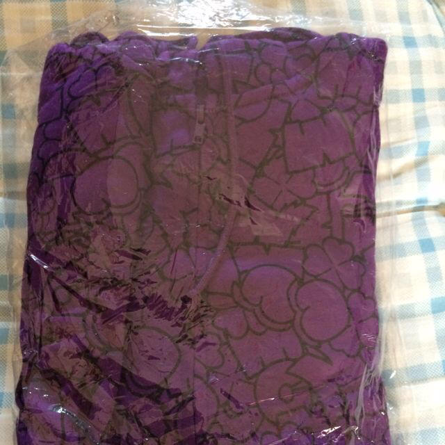 ももクロ公式パーカー紫BIG レディースのトップス(パーカー)の商品写真