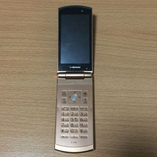 フジツウ(富士通)のdocomo FOMA携帯電話 F-10C (卓上ホルダ充電器あり)(携帯電話本体)