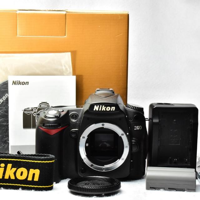 ★極上美品★ ニコン Nikon D90 付属一式