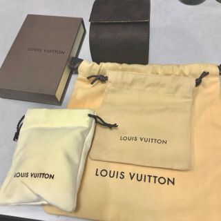 ルイヴィトン(LOUIS VUITTON)のルイヴィトンセット 時計ケース 入れ物 (腕時計)