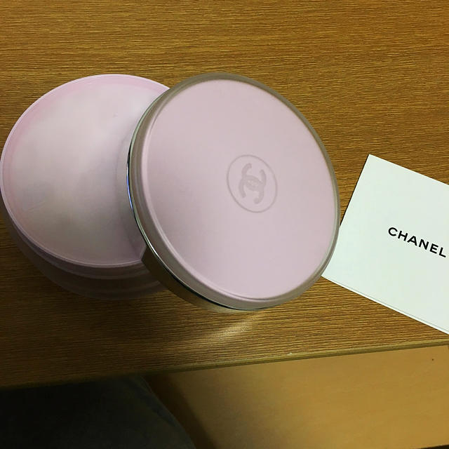 CHANEL(シャネル)の専用 コスメ/美容のボディケア(ボディクリーム)の商品写真