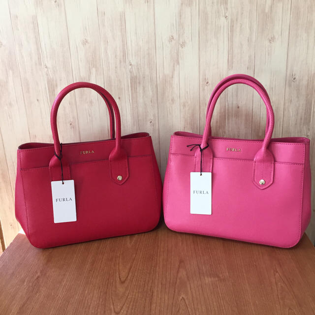 Furla(フルラ)のフルラ 新品 新作 2wayバッグ 可愛い ピンク 最新カラー♡  レディースのバッグ(ショルダーバッグ)の商品写真