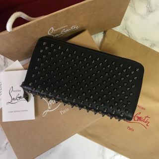 クリスチャンルブタン(Christian Louboutin)の★★★ご予約★★★(長財布)