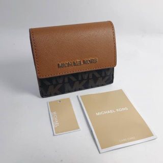 マイケルコース(Michael Kors)のマイケルコースMICHAEL KORS　MK柄ブラウン　パスケース　新品(名刺入れ/定期入れ)