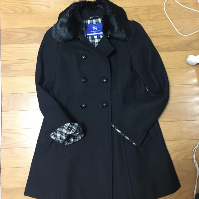 BURBERRY BLUE LABEL(バーバリーブルーレーベル)の専用！美品バーバリーブルーレーベルコート レディースのジャケット/アウター(ピーコート)の商品写真