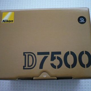 ニコン(Nikon)の送料無料★新品未使用 ニコン D7500 ボディ ニコンダイレクト3年保証付(その他)