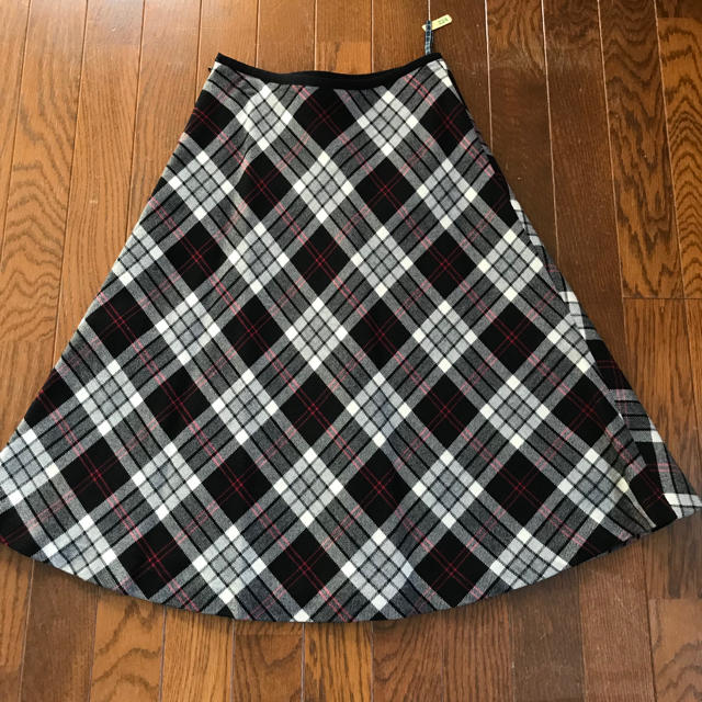 THE SCOTCH HOUSE(ザスコッチハウス)のスコッチハウス チェックフレアースカート ビンテージ size36 レディースのスカート(ひざ丈スカート)の商品写真