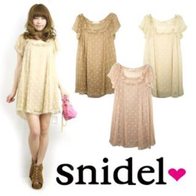 SNIDEL(スナイデル)のsnidel♡フロッキードットワンピース レディースのワンピース(ミニワンピース)の商品写真