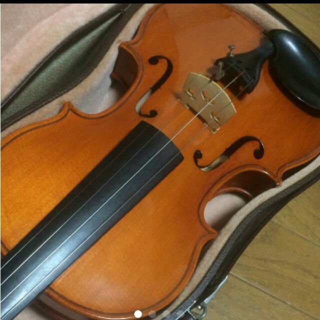 高級 国産バイオリン 鈴木 No.330 証明ラベル有 弓、肩当、松脂価12万円 楽器の弦楽器(ヴァイオリン)の商品写真