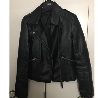 ザラ(ZARA)のとんすけ様専用美品☺︎定番 本革 レザーライダースジャケット 中綿入り (ライダースジャケット)