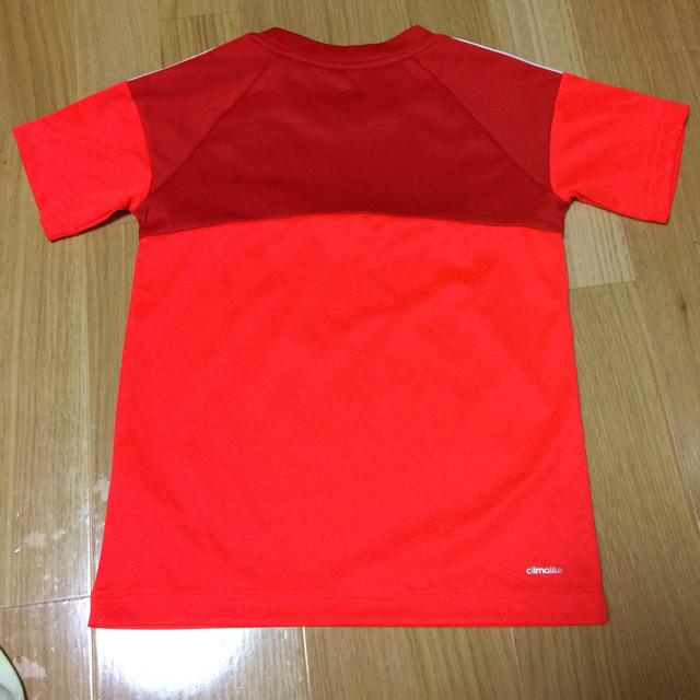 adidas(アディダス)のアディダス Ｔシャツ130 キッズ/ベビー/マタニティのキッズ服男の子用(90cm~)(Tシャツ/カットソー)の商品写真