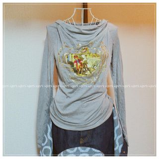 ヴィヴィアンウエストウッド(Vivienne Westwood)のVivienne Westwood 絵画プリント変形ゆるネックカットソー(カットソー(長袖/七分))