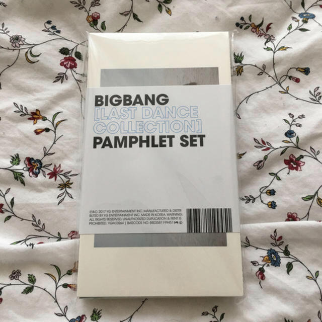 BIGBANG(ビッグバン)の[ソウルコン会場限定]BIGBANG PAMPHLET SET  フォトブック エンタメ/ホビーのタレントグッズ(ミュージシャン)の商品写真