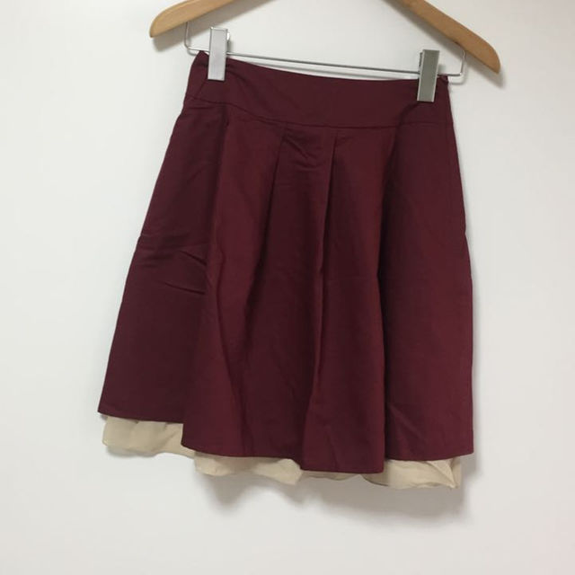【同梱250円】ワインレッド スカート レディースのスカート(ひざ丈スカート)の商品写真