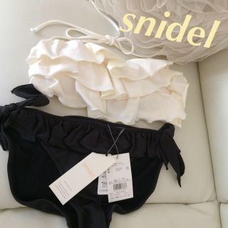 SNIDEL(水着 ・ ホワイト/白色系)のフリマアイテム一覧 SNIDEL(水着 ・ ホワイト/白色系)のフリマアイテム一覧