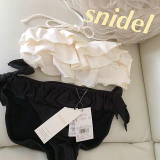 スナイデル(SNIDEL)の新品タグ付♡今期完売♡三段フリルビキニ(水着)