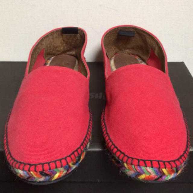 gaimo(ガイモ)の新古品 41サイズ スペイン製 gaimo ガイモ エスパドリーユ レッド メンズの靴/シューズ(スリッポン/モカシン)の商品写真