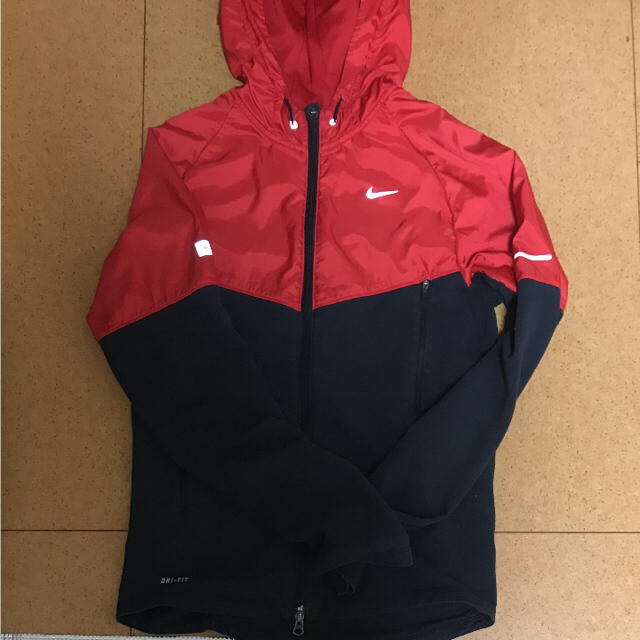 NIKE(ナイキ)のナイキ パーカー メンズのトップス(パーカー)の商品写真