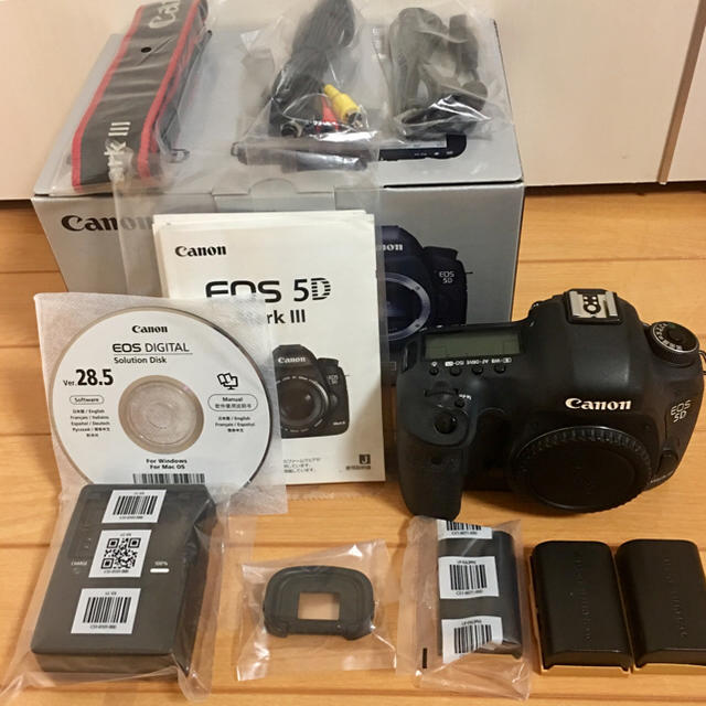 美品★おまけ付き Canon キャノン EOS 5D Mark III ボディ