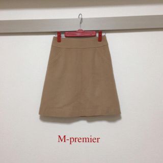 エムプルミエ(M-premier)のM-premier エムプルミエ 台形スカート キャメル◯アンタイトル 好きにも(ひざ丈スカート)