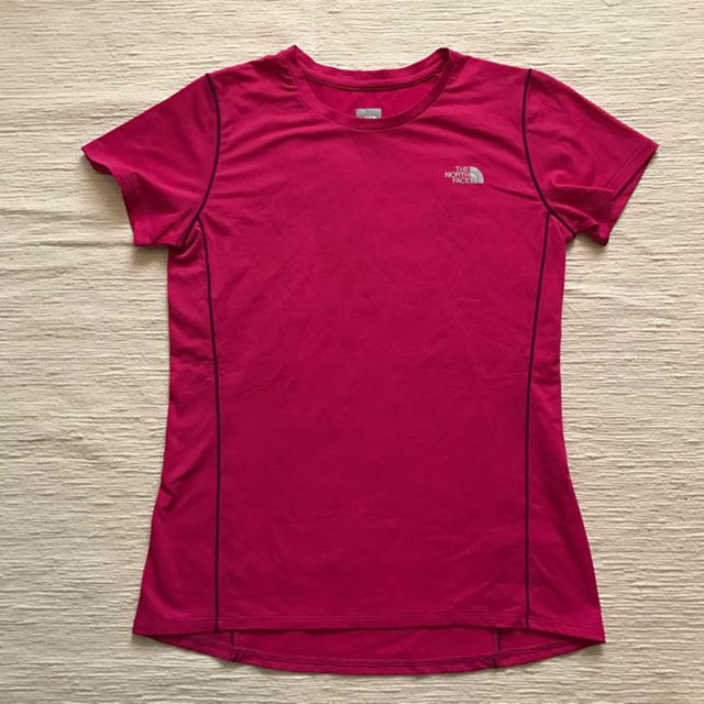 THE NORTH FACE(ザノースフェイス)のザ ノースフェイス レディース 速乾性 T− シャツ 半袖 ピンク レディースのトップス(その他)の商品写真