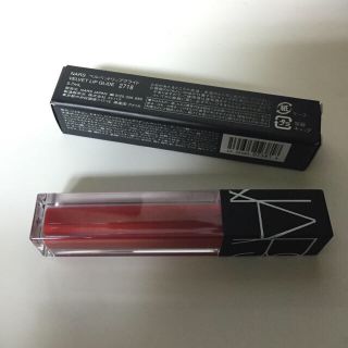 ナーズ(NARS)の週末セール NARS ベルベットリップグライド 2718(口紅)