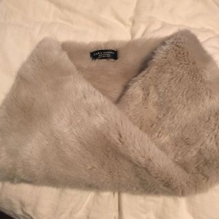 ザラ(ZARA)のZARA フェイクファー スヌード(スヌード)