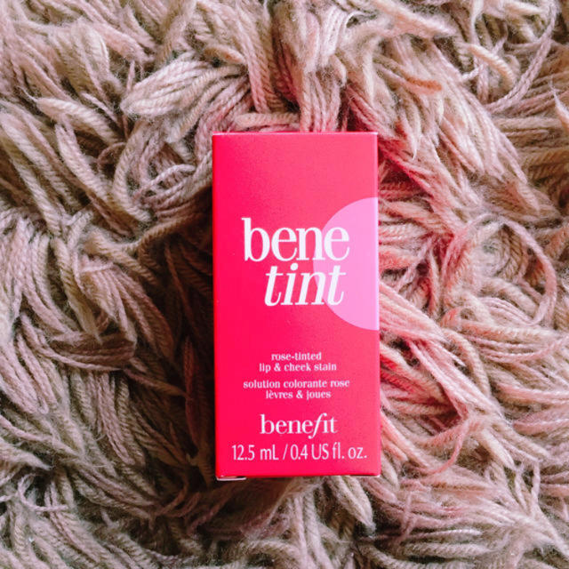 Benefit(ベネフィット)のbenetint 未開封 コスメ/美容のベースメイク/化粧品(チーク)の商品写真