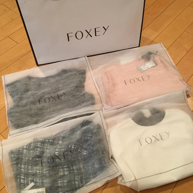 FOXEY(フォクシー)のフォクシー FOXEY 2018年 福袋 38サイズ 259200円分入ってます レディースのトップス(カーディガン)の商品写真