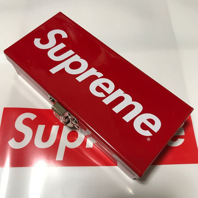 Supreme - Supreme Small Metal Storage Box シュプリームの通販 by ガッデムボーイ's shop