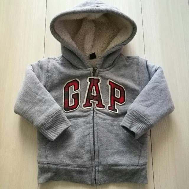 babyGAP(ベビーギャップ)のベビーギャップ ボアパーカー キッズ/ベビー/マタニティのキッズ服男の子用(90cm~)(ジャケット/上着)の商品写真