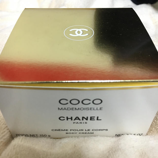 CHANEL ココ マドモアゼル フレッシュボディクリーム