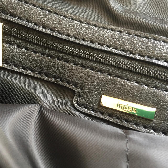 INDEX ボーダーニットクラッチバッグ レディースのバッグ(クラッチバッグ)の商品写真