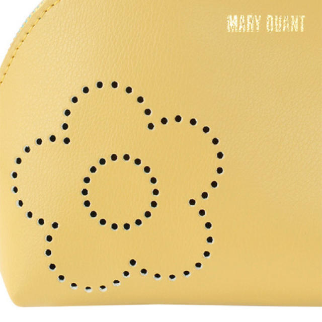 MARY QUANT(マリークワント)の新品マリークワントポーチ☆イエロー レディースのファッション小物(ポーチ)の商品写真