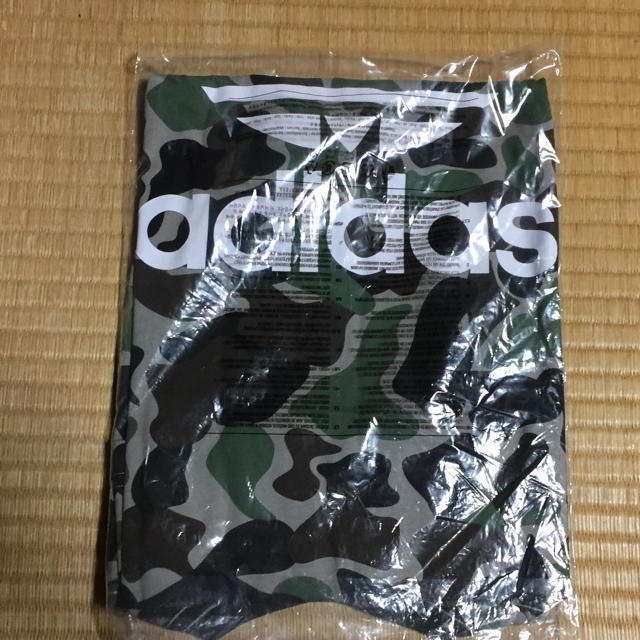 adidas(アディダス)のアディダス カモフラ 未使用 レディースのトップス(Tシャツ(半袖/袖なし))の商品写真