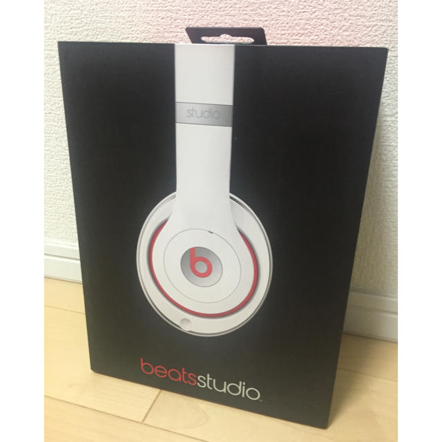 Beats by Dr Dre(ビーツバイドクタードレ)のBeats by Dr.Dre Studio V2 ヘッドホン 密閉型 スマホ/家電/カメラのオーディオ機器(ヘッドフォン/イヤフォン)の商品写真