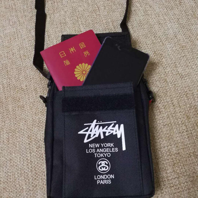 STUSSY(ステューシー)の新品 stussy ポーチ レディースのファッション小物(ポーチ)の商品写真