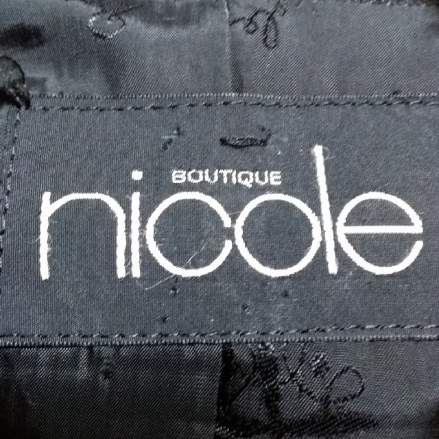 NICOLE(ニコル)のくまみき様専用です。BOUTIQUE NICOLE　1/5値下げしました レディースのジャケット/アウター(ロングコート)の商品写真