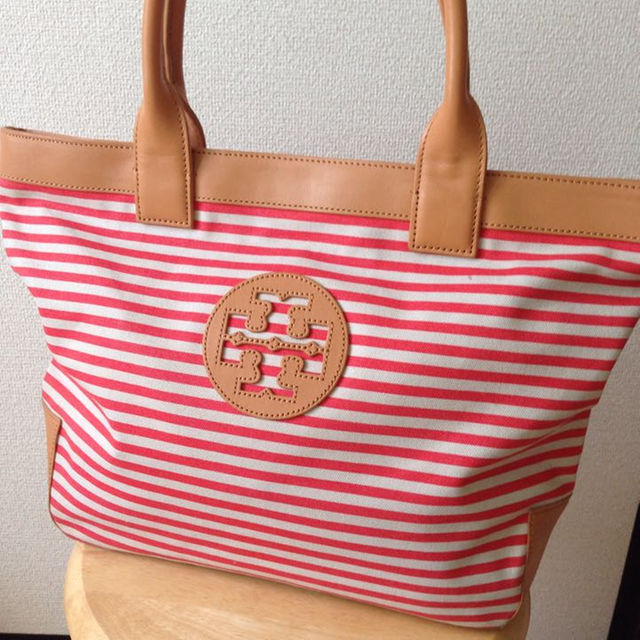 Tory Burch(トリーバーチ)のおばちゃま様専用♪トリーバーチ ボーダートート レディースのバッグ(トートバッグ)の商品写真