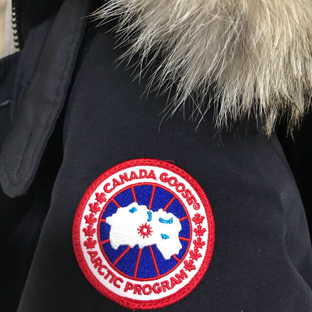 CANADA GOOSE(カナダグース)の新品 カナダグース ブルックフィールド ネイビー 希少Sサイズ‼️ジャスパー メンズのジャケット/アウター(ダウンジャケット)の商品写真