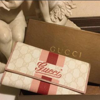 ルイヴィトン(LOUIS VUITTON)の良好 ☆  GUCCI  ☆ シェリー  ライン GGパターン 二つ折り長財布(財布)