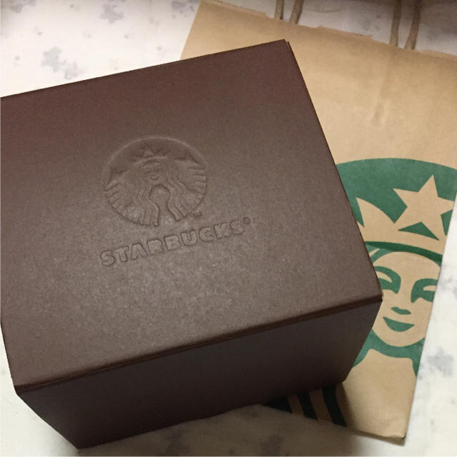 Starbucks Coffee(スターバックスコーヒー)のスターバックス 干支 マグカップ 2018 戌年 インテリア/住まい/日用品のキッチン/食器(グラス/カップ)の商品写真