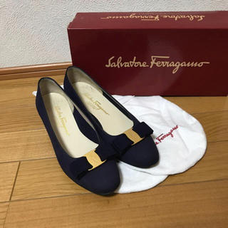 サルヴァトーレフェラガモ(Salvatore Ferragamo)のサルバトーレ フェラガモ パンプス (ハイヒール/パンプス)