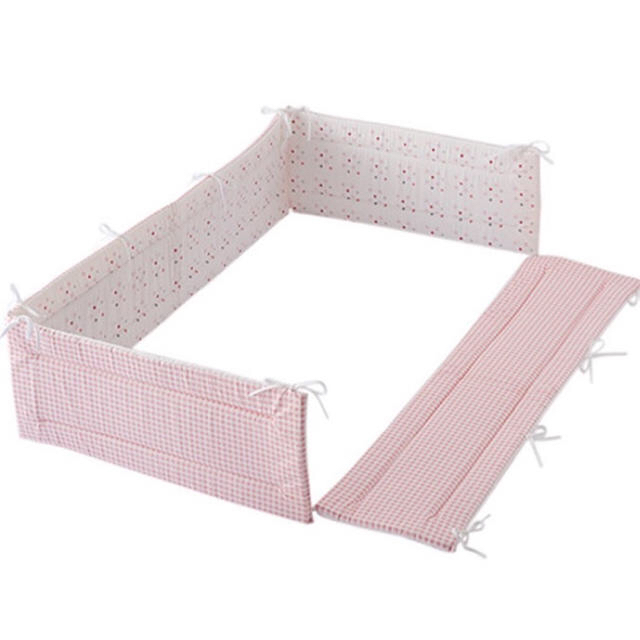 日本製 ベビーベッド ガード ピンク 未使用 キッズ/ベビー/マタニティの寝具/家具(ベビーベッド)の商品写真