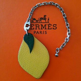 エルメス(Hermes)のエルメス HERMES フルーツ レモン チャーム キーホルダー(バッグチャーム)