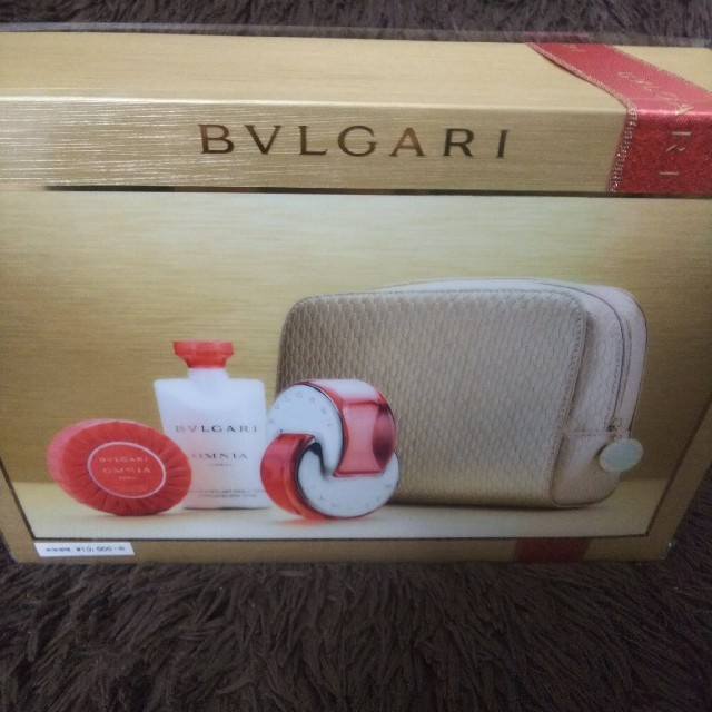 大幅値下げ　BVLGARI 香水SET使用済購入時期