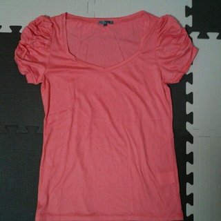 マウジー(moussy)のmoussy ピンクTシャツ(Tシャツ(半袖/袖なし))