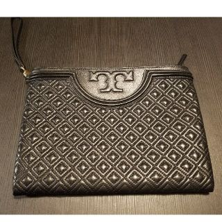 トリーバーチ(Tory Burch)の[新品]トリーバーチ  FLEMING LARGE POUCH クラッチバッグ(クラッチバッグ)